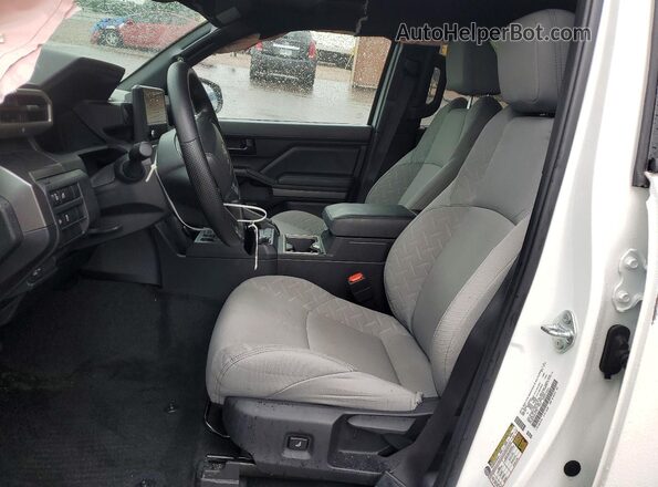 3TMLB5JN1SM151749 2025 TOYOTA TACOMA White წინა სალონის ხედი