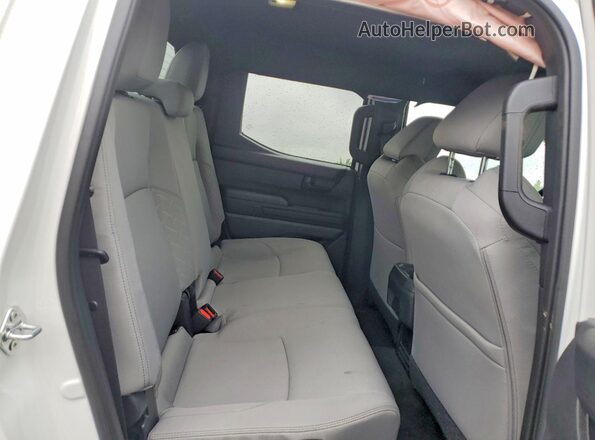 3TMLB5JN1SM151749 2025 TOYOTA TACOMA White უკანა სავარძლების ხედი