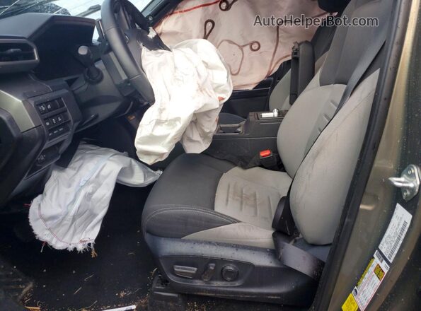 3TMLB5JN2RM029315 2024 TOYOTA TACOMA Green Widok wnętrza z przodu