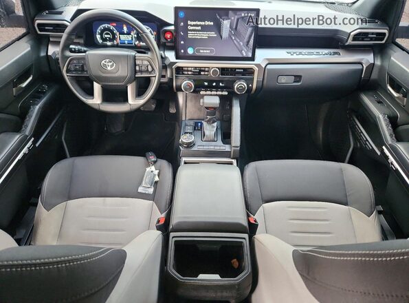 3TMLB5JN2SM096891 2025 TOYOTA TACOMA White Vista interior trasera