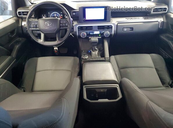3TMLB5JN2SM168933 2025 TOYOTA TACOMA Charcoal Vista del salpicadero