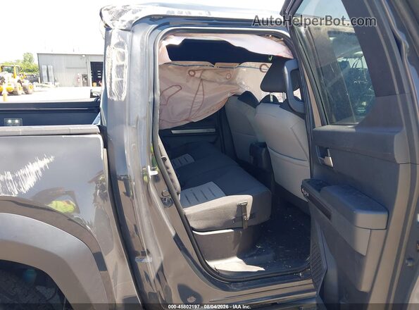 3TMLB5JN3RM000907 2024 TOYOTA TACOMA Gray VIN კოდის სტიკერის ხედი