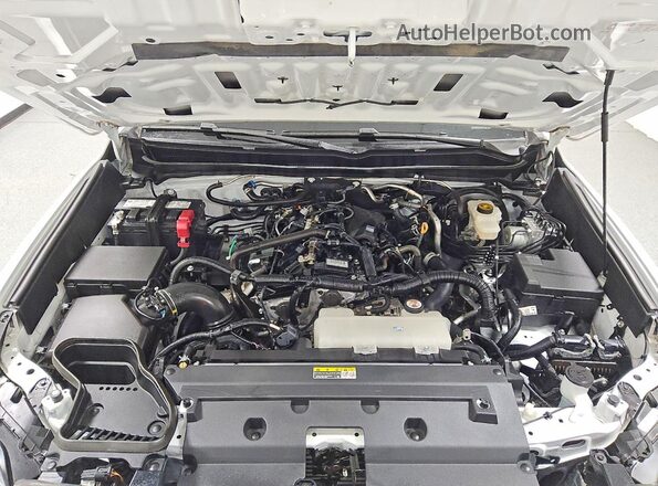 3TMLB5JN3RM027363 2024 TOYOTA TACOMA White Widok wnętrza z tyłu