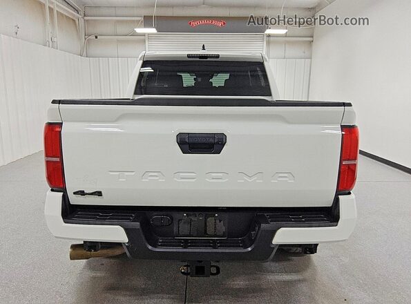 3TMLB5JN3RM027363 2024 TOYOTA TACOMA White Widok z tyłu