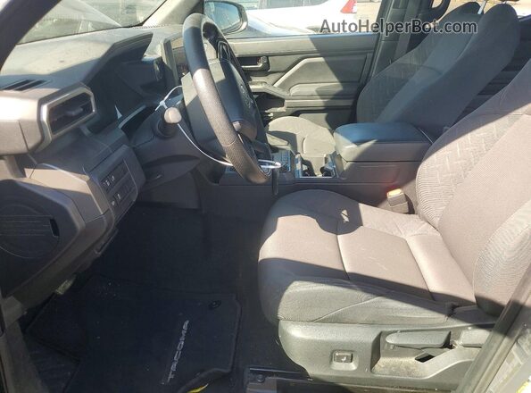 3TMLB5JN3RM035978 2024 TOYOTA TACOMA Серый Вид салона спереди