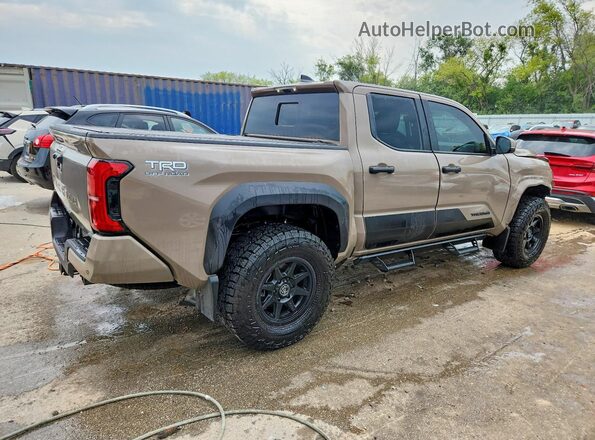 3TMLB5JN3TM227800 2026 TOYOTA TACOMA Tan Trasero derecho