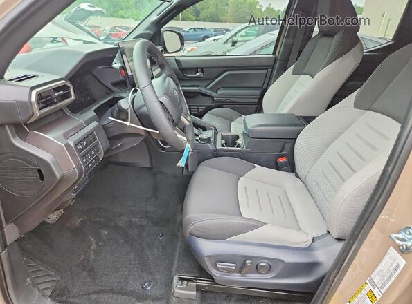 3TMLB5JN3TM227800 2026 TOYOTA TACOMA Tan Vista interior delantera