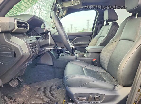 3TMLB5JN4RM023452 2024 TOYOTA TACOMA Black Vista interior delantera