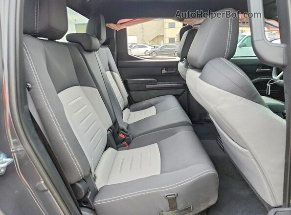 3TMLB5JN4SM151017 2025 TOYOTA TACOMA Gray Հետևի նստատեղերի տեսք