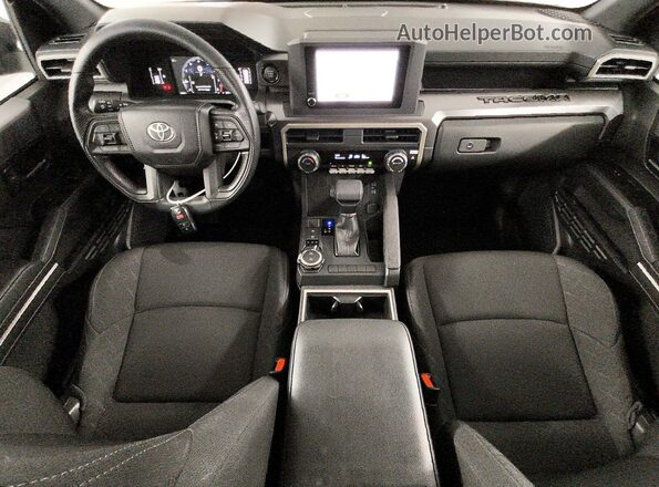 3TMLB5JN4TM229300 2026 TOYOTA TACOMA Gray Vista del salpicadero