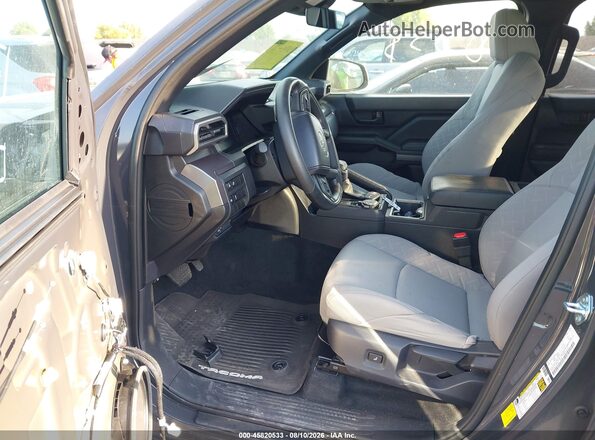 3TMLB5JN4TM235579 2026 TOYOTA TACOMA Gray Вид салону спереду