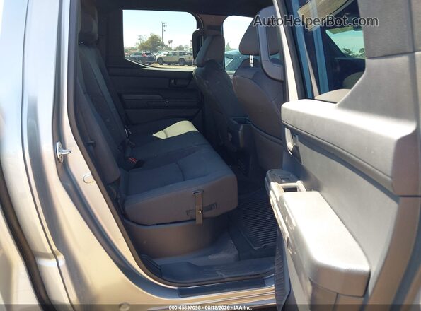 3TMLB5JN4TM258232 2026 TOYOTA TACOMA Silver VIN კოდის სტიკერის ხედი