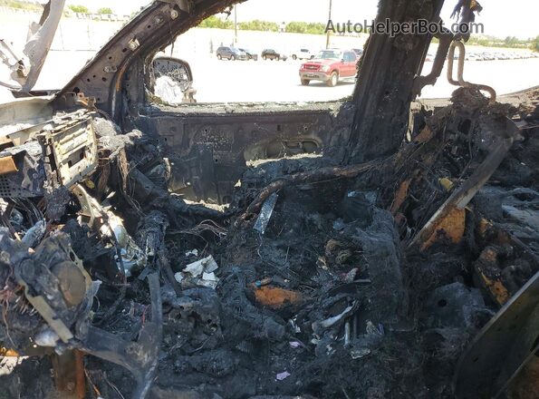 3TMLB5JN5RM004876 2024 TOYOTA TACOMA Silver Front interior view