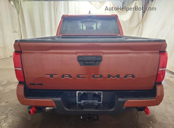 3TMLB5JN5SM139670 2025 TOYOTA TACOMA Orange Հետևի տեսք