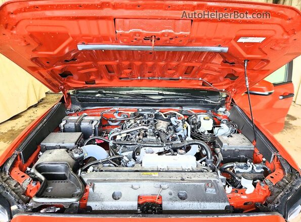 3TMLB5JN5SM139670 2025 TOYOTA TACOMA Orange Սալոնի հետևի տեսք