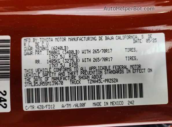 3TMLB5JN5SM139670 2025 TOYOTA TACOMA Orange Շարժիչի բաժամունքի տեսք