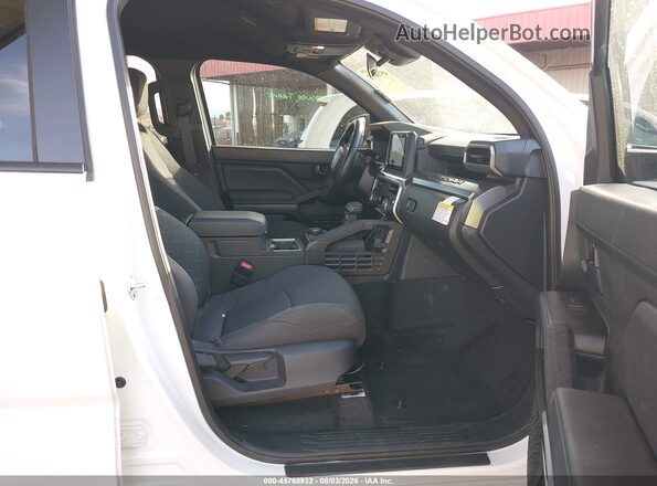 3TMLB5JN5TM233162 2026 TOYOTA TACOMA White Vista interior delantera