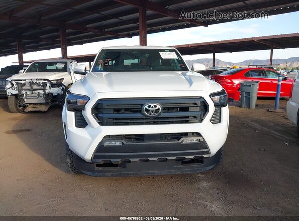 3TMLB5JN5TM233162 2026 TOYOTA TACOMA White Vista interior trasera
