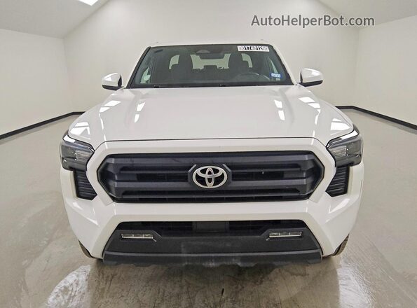 3TMLB5JN6RM000951 2024 TOYOTA TACOMA White Front view