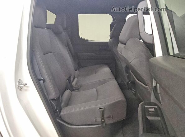 3TMLB5JN6RM000951 2024 TOYOTA TACOMA White Rear seats view