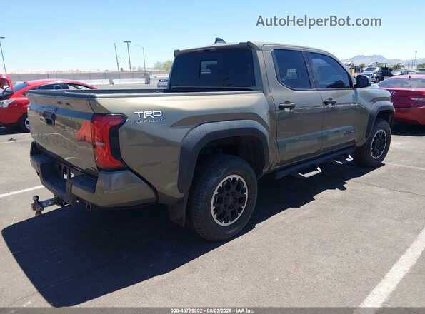 3TMLB5JN6RM025476 2024 TOYOTA TACOMA Желто-коричневый Задняя правая четверть