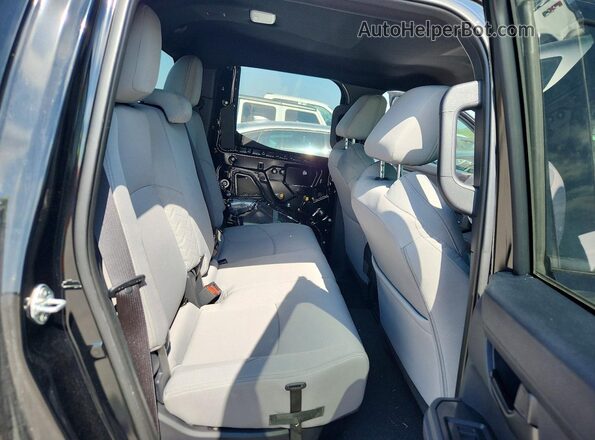3TMLB5JN6SM151438 2025 TOYOTA TACOMA Black Vista de los asientos traseros