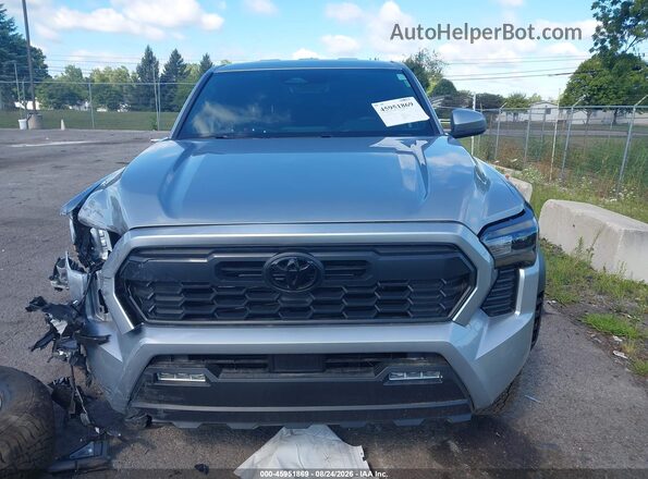3TMLB5JN6TM250455 2026 TOYOTA TACOMA Silver Vista interior trasera