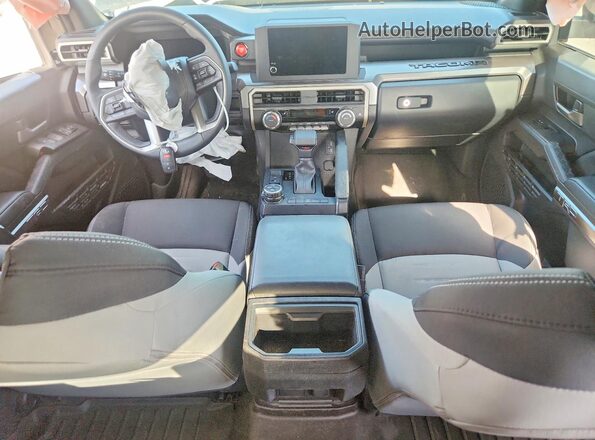 3TMLB5JN7TM214015 2026 TOYOTA TACOMA Серый Вид панели приборов