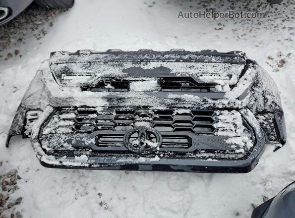 3TMLB5JN8RM038827 2024 TOYOTA TACOMA Gray Engine compartment view