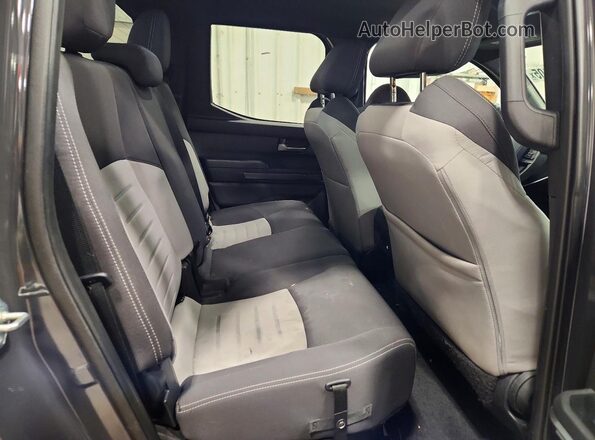 3TMLB5JN8RM038827 2024 TOYOTA TACOMA Gray Rear seats view