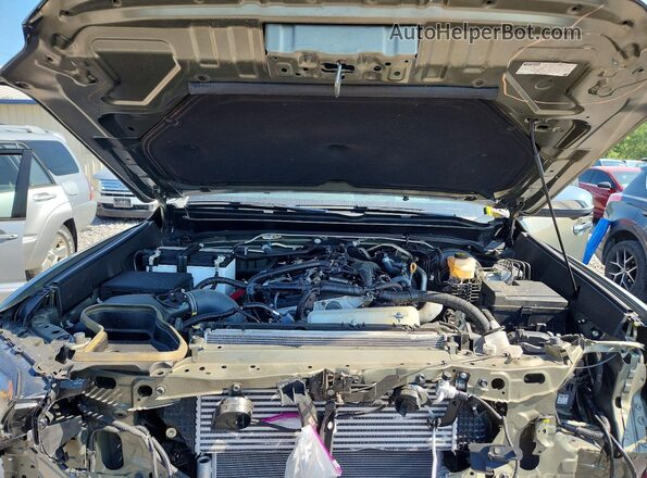3TMLB5JN8RM056745 2024 TOYOTA TACOMA Green Rear interior view