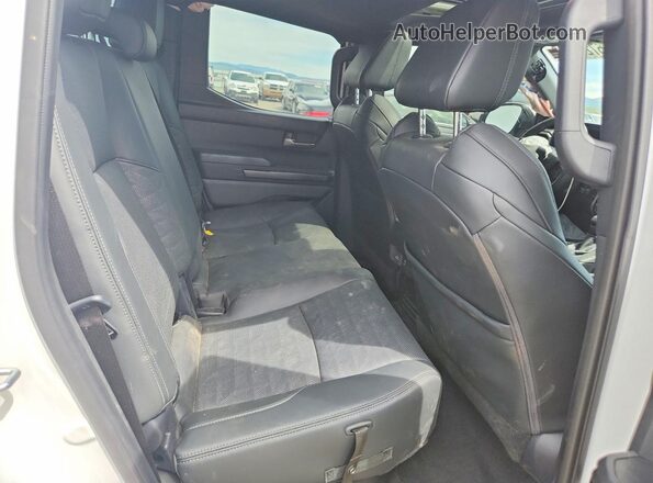 3TMLB5JN8SM088911 2025 TOYOTA TACOMA White უკანა სავარძლების ხედი