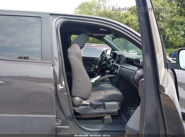3TMLB5JN8SM153398 2025 TOYOTA TACOMA Black Widok wnętrza z przodu