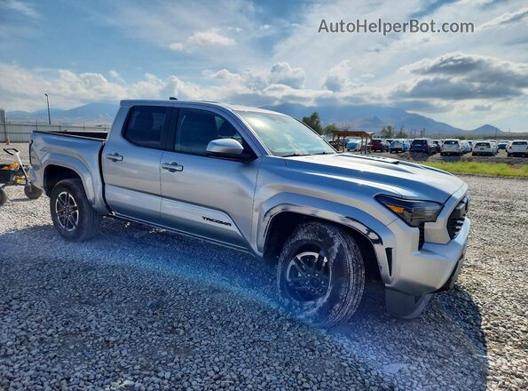 3TMLB5JN8SM179841 2025 TOYOTA TACOMA Серебряный Передняя правая четверть