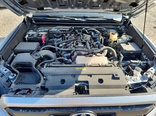 3TMLB5JN8SM179841 2025 TOYOTA TACOMA Серебряный Вид задней части салона