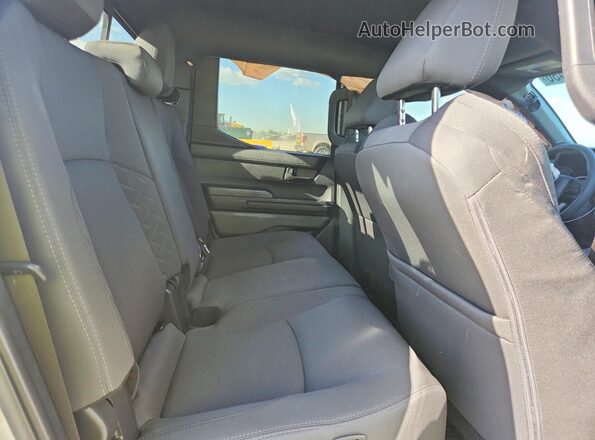 3TMLB5JN8TM243667 2026 TOYOTA TACOMA Silver უკანა სავარძლების ხედი