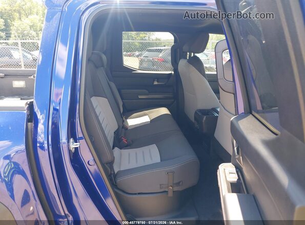 3TMLB5JN9RM026430 2024 TOYOTA TACOMA Blue VIN կոդի պիտակի տեսք