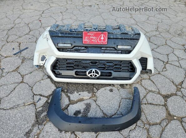 3TMLB5JN9RM045270 2024 TOYOTA TACOMA White Engine compartment view