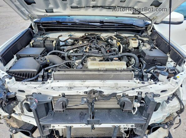 3TMLB5JN9RM045270 2024 TOYOTA TACOMA White Rear interior view