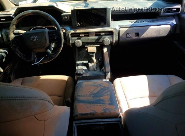 3TMLB5JNXTM223923 2026 TOYOTA TACOMA Black Առջևի վահանակի տեսք