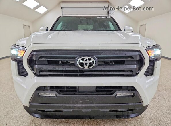 3TMLB5JNXTM245386 2026 TOYOTA TACOMA White Widok z przodu