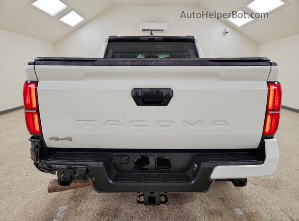 3TMLB5JNXTM245386 2026 TOYOTA TACOMA White Widok z tyłu