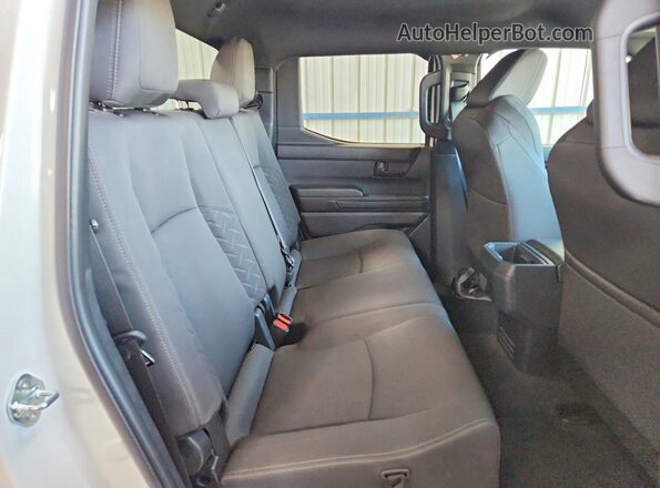 3TMLB5JNXTM245386 2026 TOYOTA TACOMA White Widok tylnych siedzeń