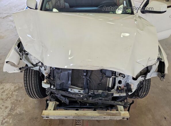 3TYAX5GN9NT034221 2022 TOYOTA TACOMA White Vista interior trasera