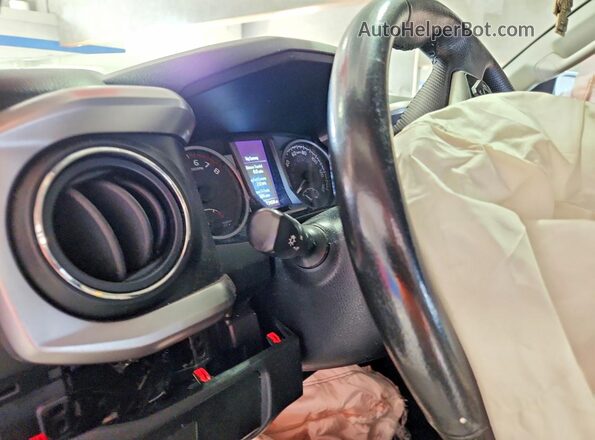 3TYAX5GN9NT034221 2022 TOYOTA TACOMA White Vista del cuadro de instrumentos