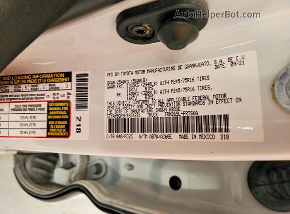3TYAX5GN9NT034221 2022 TOYOTA TACOMA White Vista del compartimento del motor