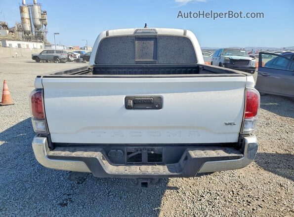 3TYCZ5AN0NT088227 2022 TOYOTA TACOMA White Rear view