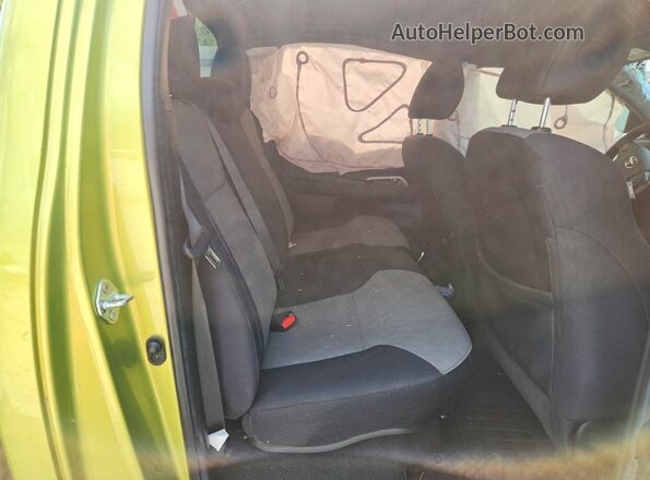 3TYCZ5AN0PT126140 2023 TOYOTA TACOMA Green Вид задніх сидінь