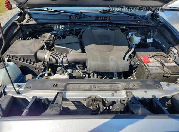 3TYCZ5AN1PT115230 2023 TOYOTA TACOMA Silver Вид задньої частини салону