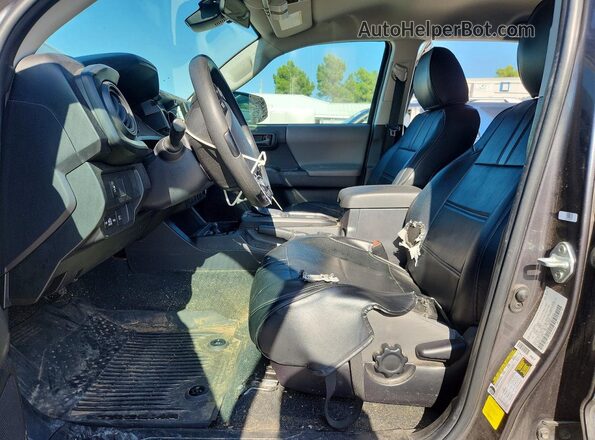 3TYCZ5AN2PT139794 2023 TOYOTA TACOMA Серый Вид салона спереди